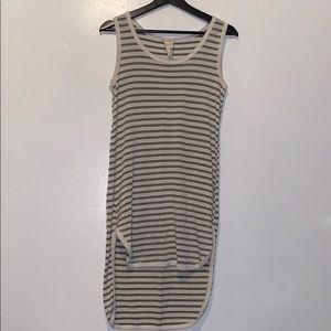BLU-PEPPER Long stripped scoop front Dress!
